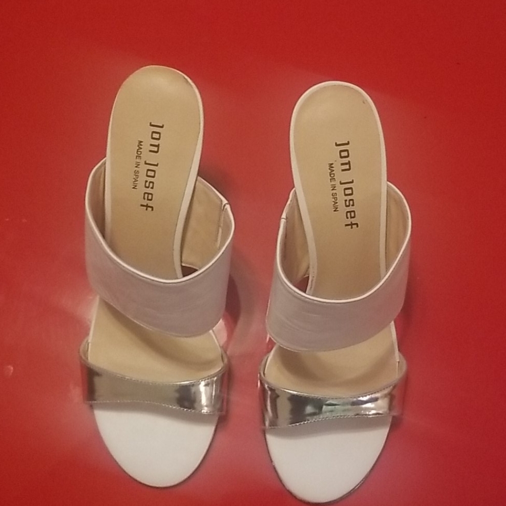Jon Josef Block heel white leather metallic silver